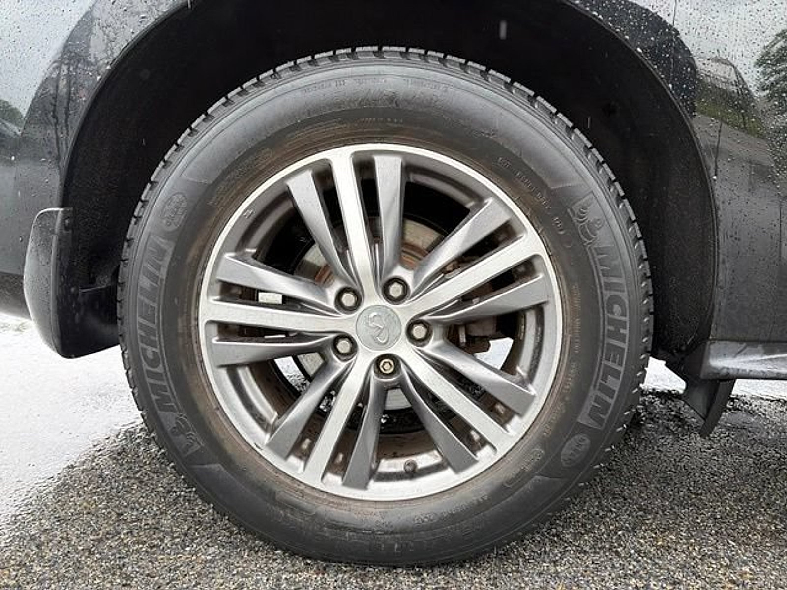 Used 2019 INFINITI QX60 Luxe w/ Essential Package AWD/4WD image 24