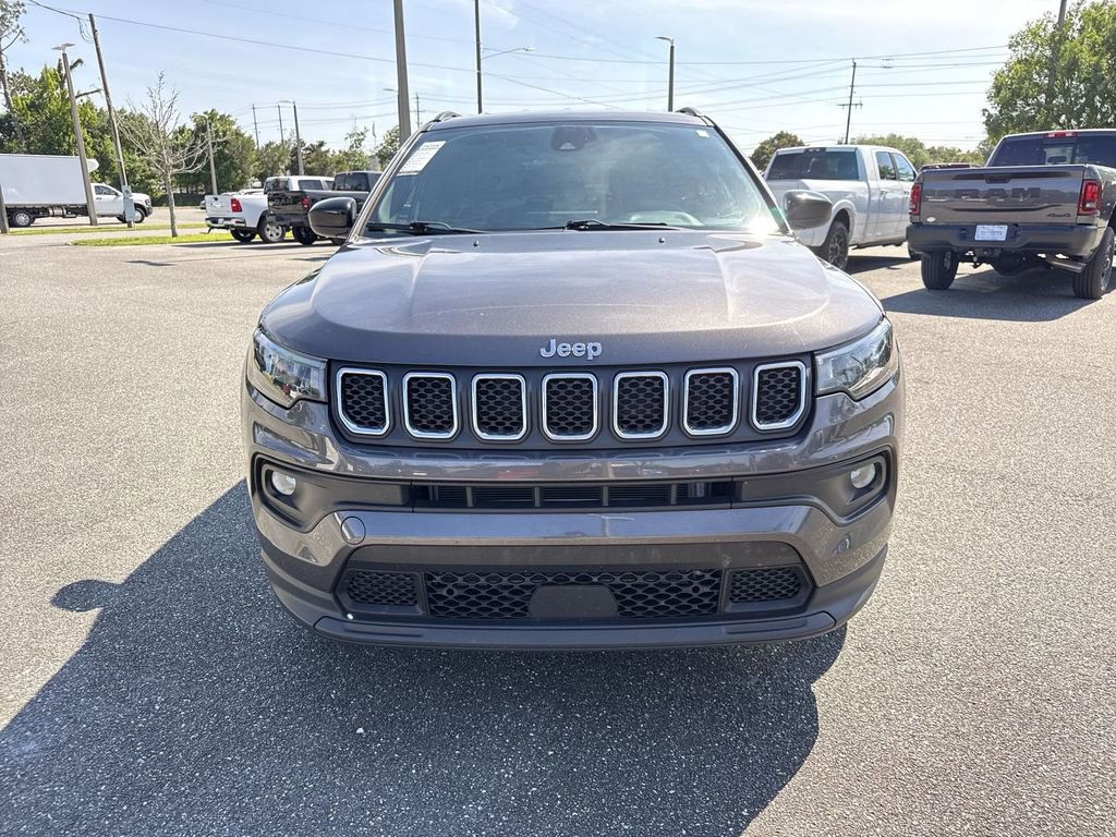 Used 2024 Jeep Compass Latitude AWD/4WD image 10