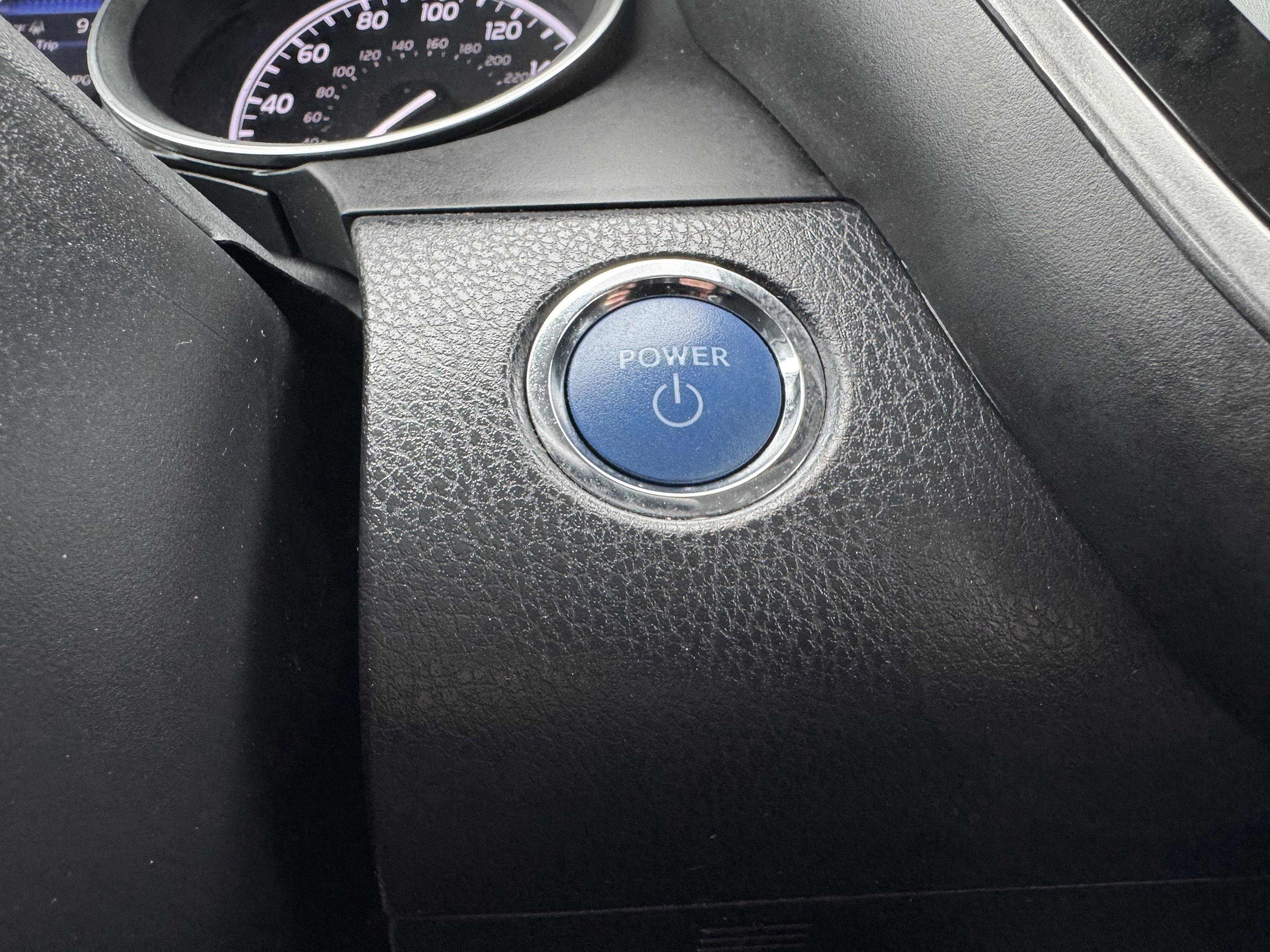 Used 2021 Toyota Camry LE image 8