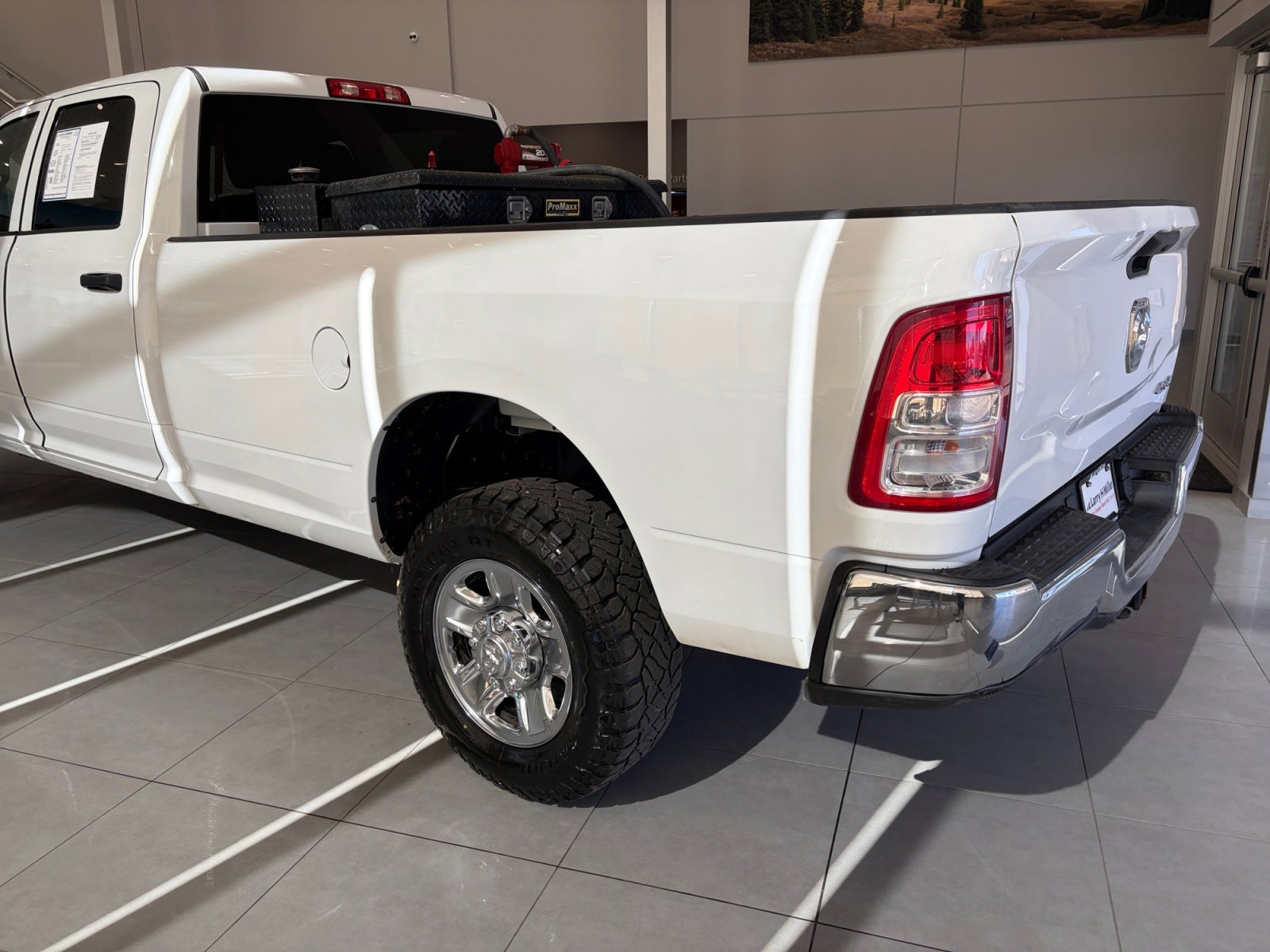 Used 2022 RAM 3500 Tradesman w/ Chrome Appearance Group image 34