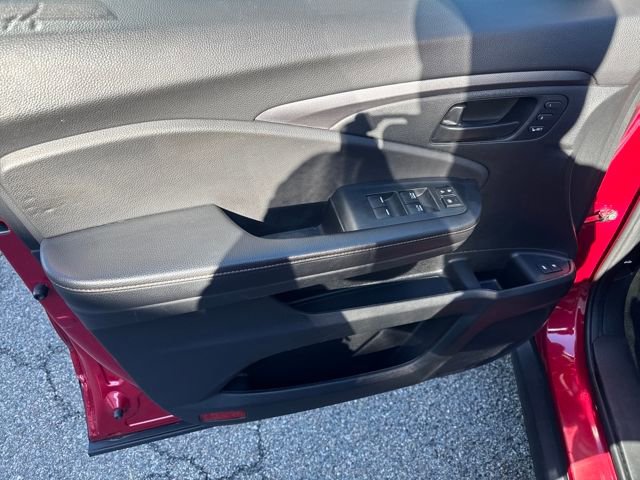 Used 2023 Honda Passport TrailSport image 6