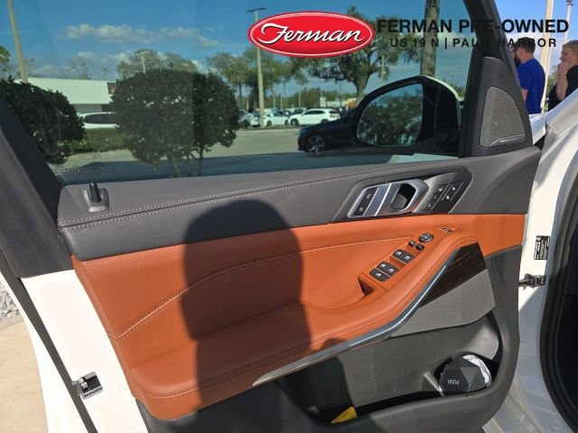 Certified 2026 BMW X5 xDrive40i w/ Executive Package image 12