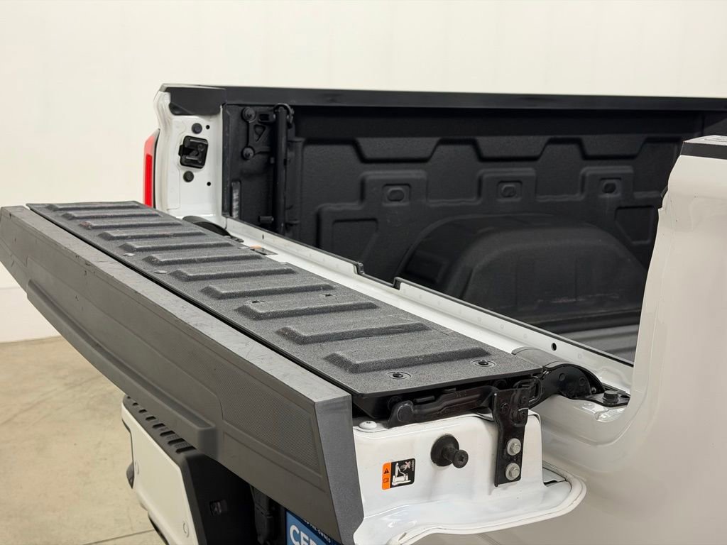 Certified 2023 GMC Sierra 1500 AT4 image 36