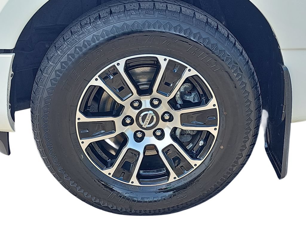 Used 2022 Nissan Titan SV RWD image 29