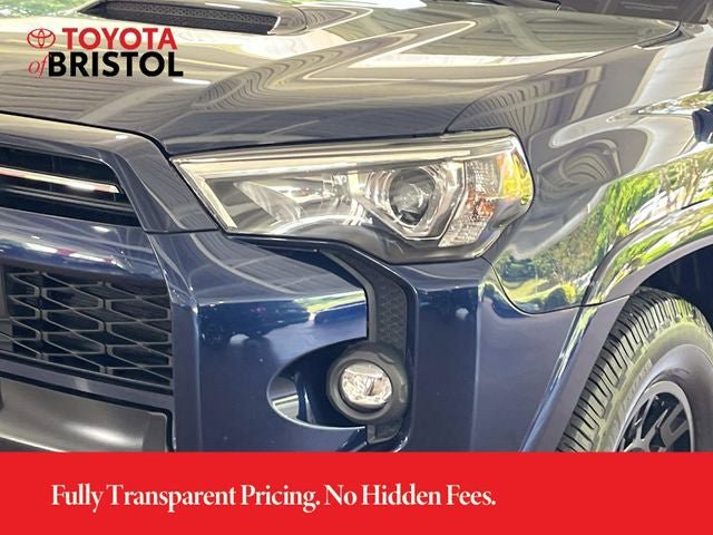 Used 2021 Toyota 4Runner Venture w/ Moonroof Package AWD/4WD image 10
