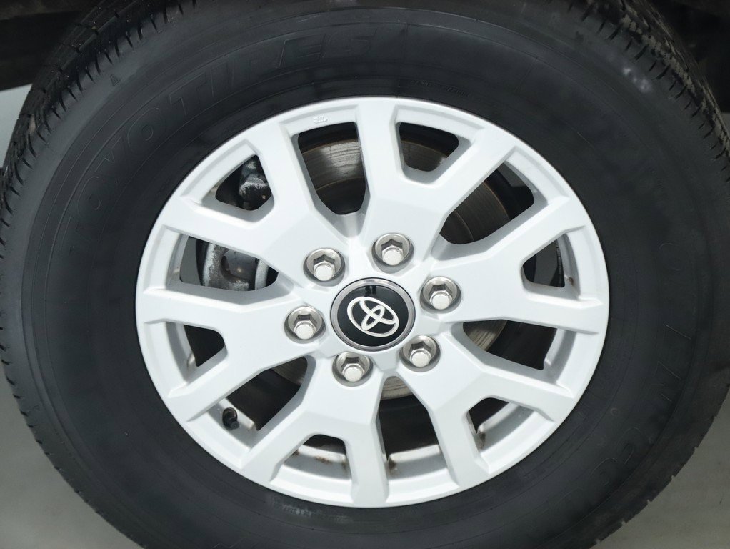 Used 2024 Toyota Tacoma SR image 12