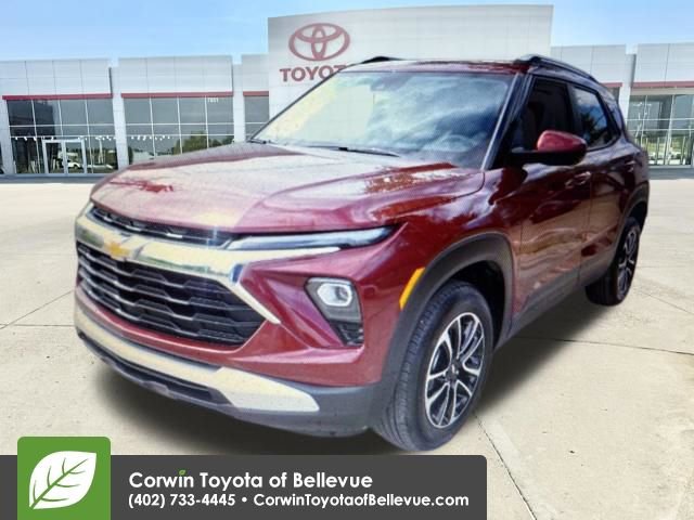 Used 2025 Chevrolet TrailBlazer LT image 1