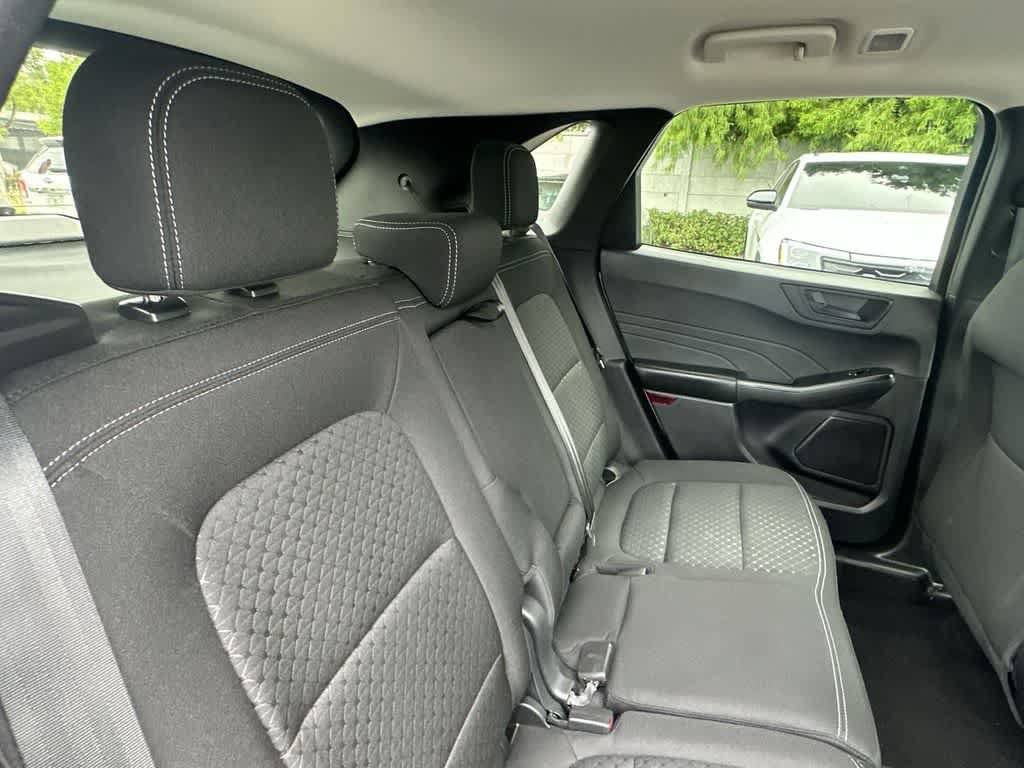 Used 2025 Ford Escape Active w/ Tech Pack #1 AWD/4WD image 14