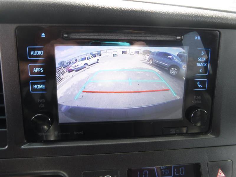 Used 2017 Toyota Sienna AWD image 38