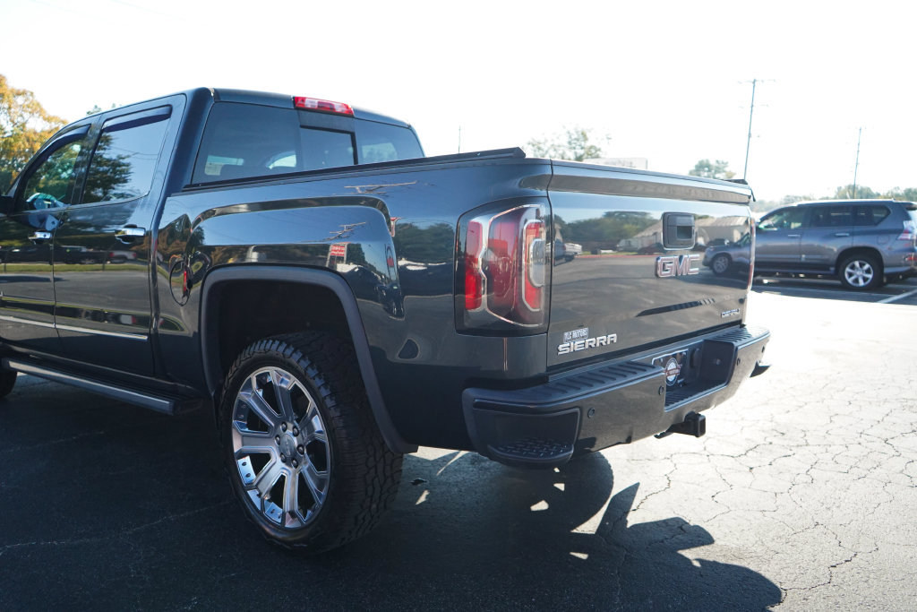 Used 2018 GMC Sierra 1500 Denali w/ Denali Ultimate Package AWD/4WD image 22