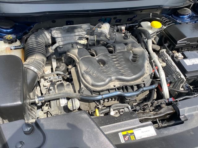 Used 2018 Jeep Cherokee Trailhawk w/ Cold Weather Group AWD/4WD image 21