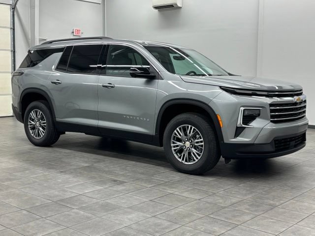 New 2027 Chevrolet Traverse LT w/ Driver Confidence Package FWD image 1