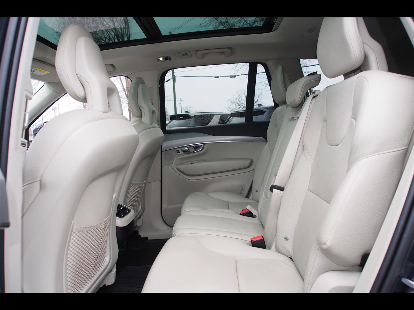 Used 2021 Volvo XC90 T5 Momentum w/ Climate Package image 22