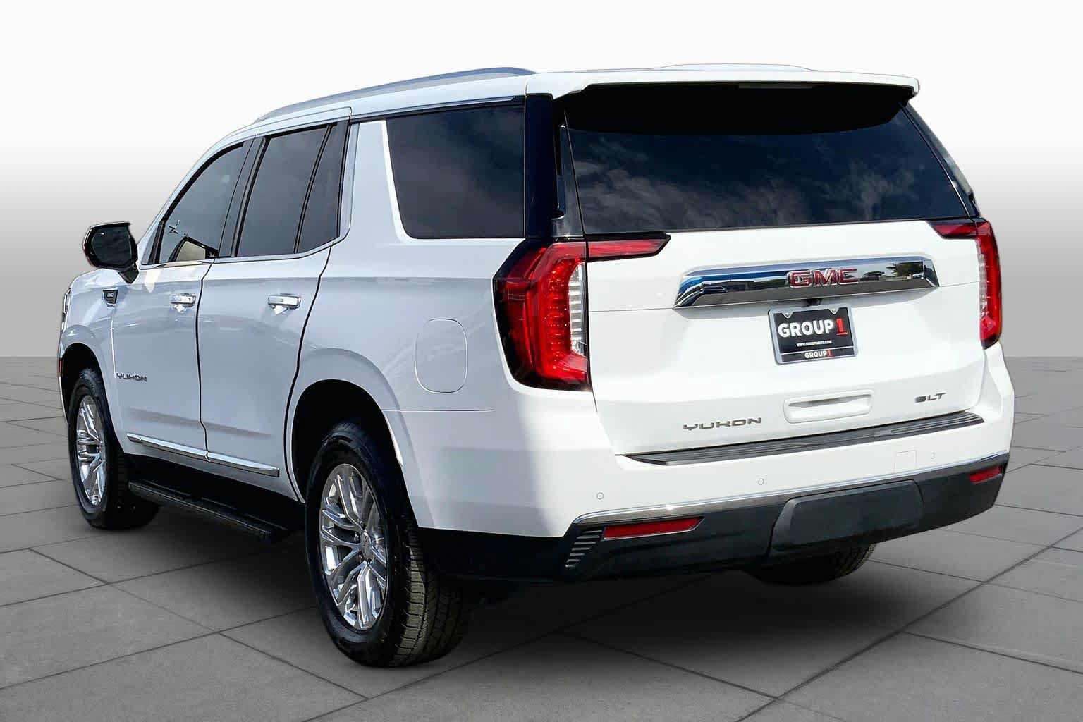Used 2023 GMC Yukon SLT AWD/4WD image 12