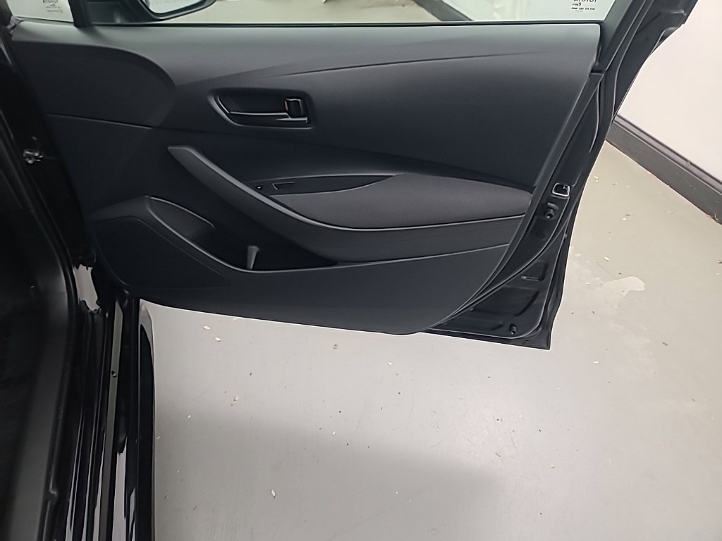 Used 2024 Toyota Corolla LE FWD image 15