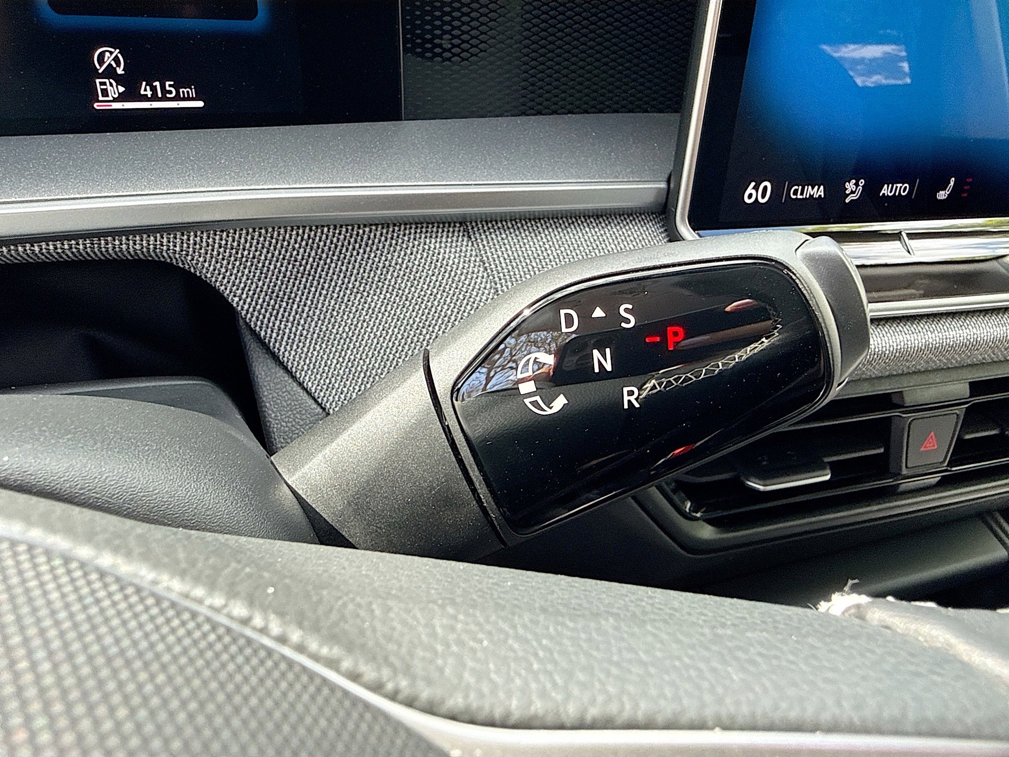 Used 2025 Volkswagen Tiguan S image 29