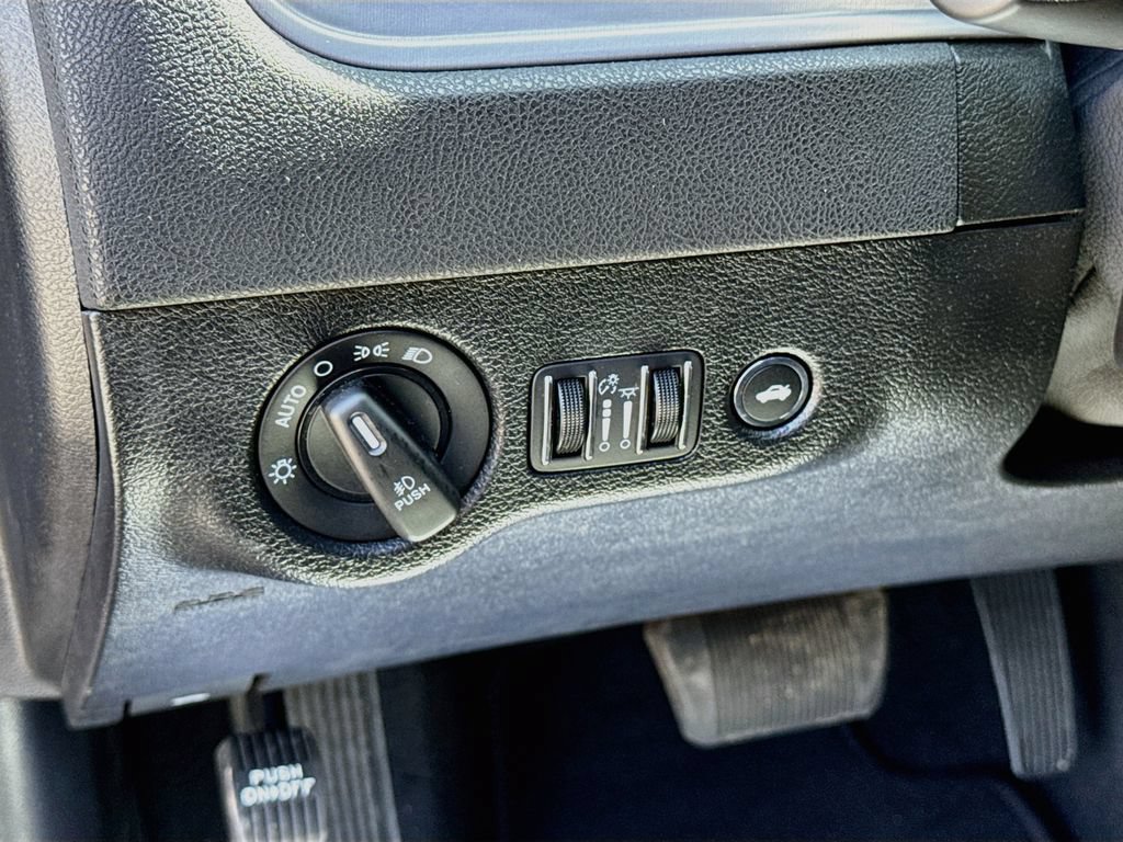 Used 2023 Dodge Charger Scat Pack w/ Technology Group RWD image 11