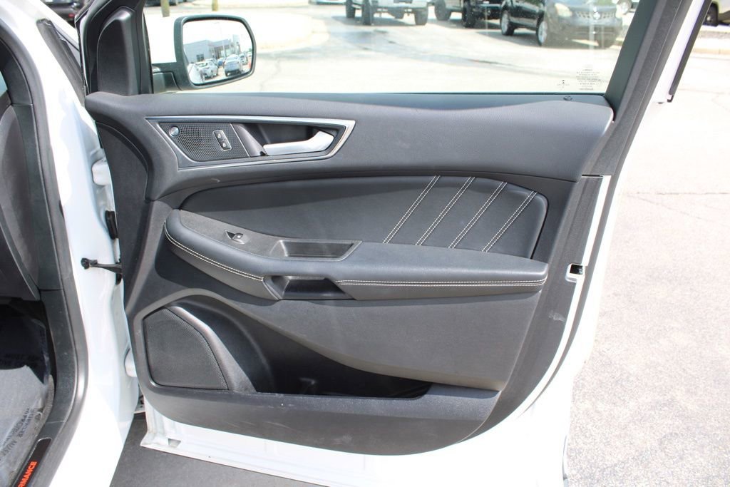Used 2020 Ford Edge ST w/ Equipment Group 401A AWD/4WD image 23