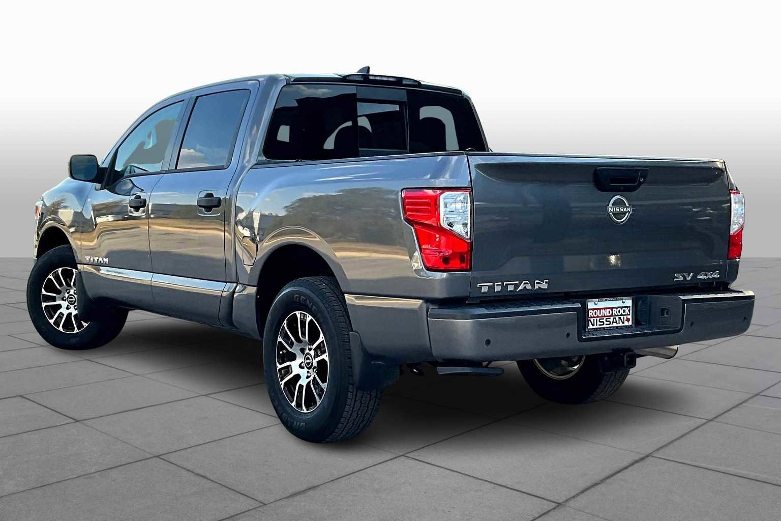 Used 2024 Nissan Titan SV w/ Accessory Utility Package image 21