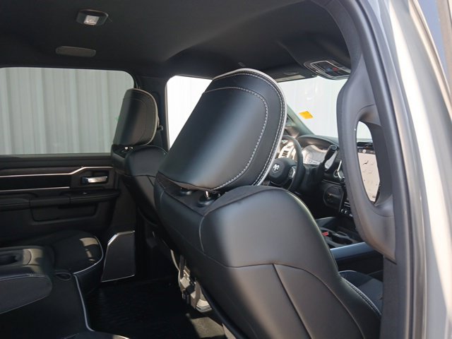 New 2026 RAM 4500 4x4 Crew Cab DRW w/ Laramie Trim Package image 18