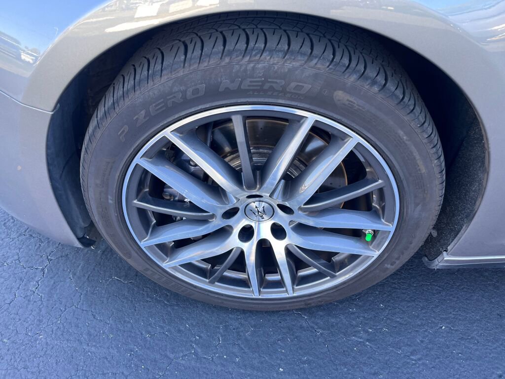 Used 2021 Maserati Ghibli S image 12