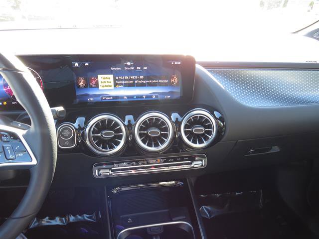 Used 2025 Mercedes-Benz GLA 250 4MATIC image 14