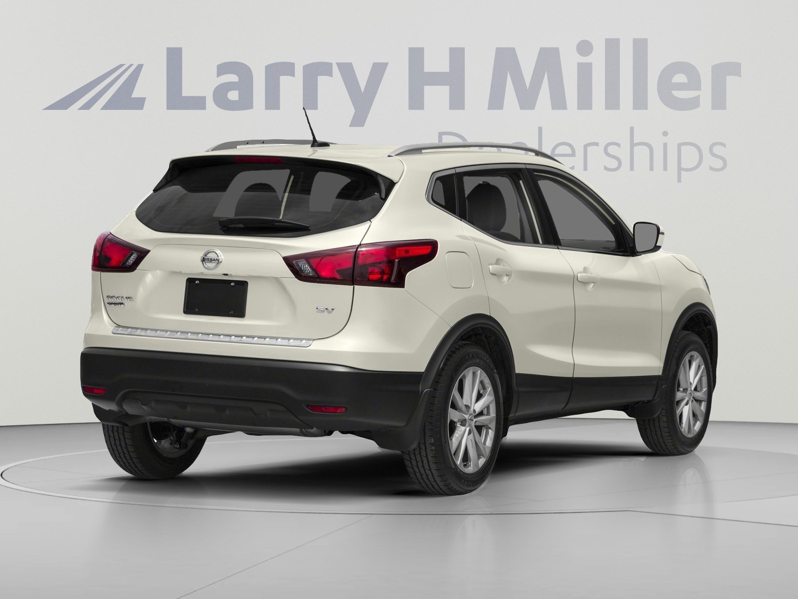 Used 2019 Nissan Rogue Sport S FWD image 2