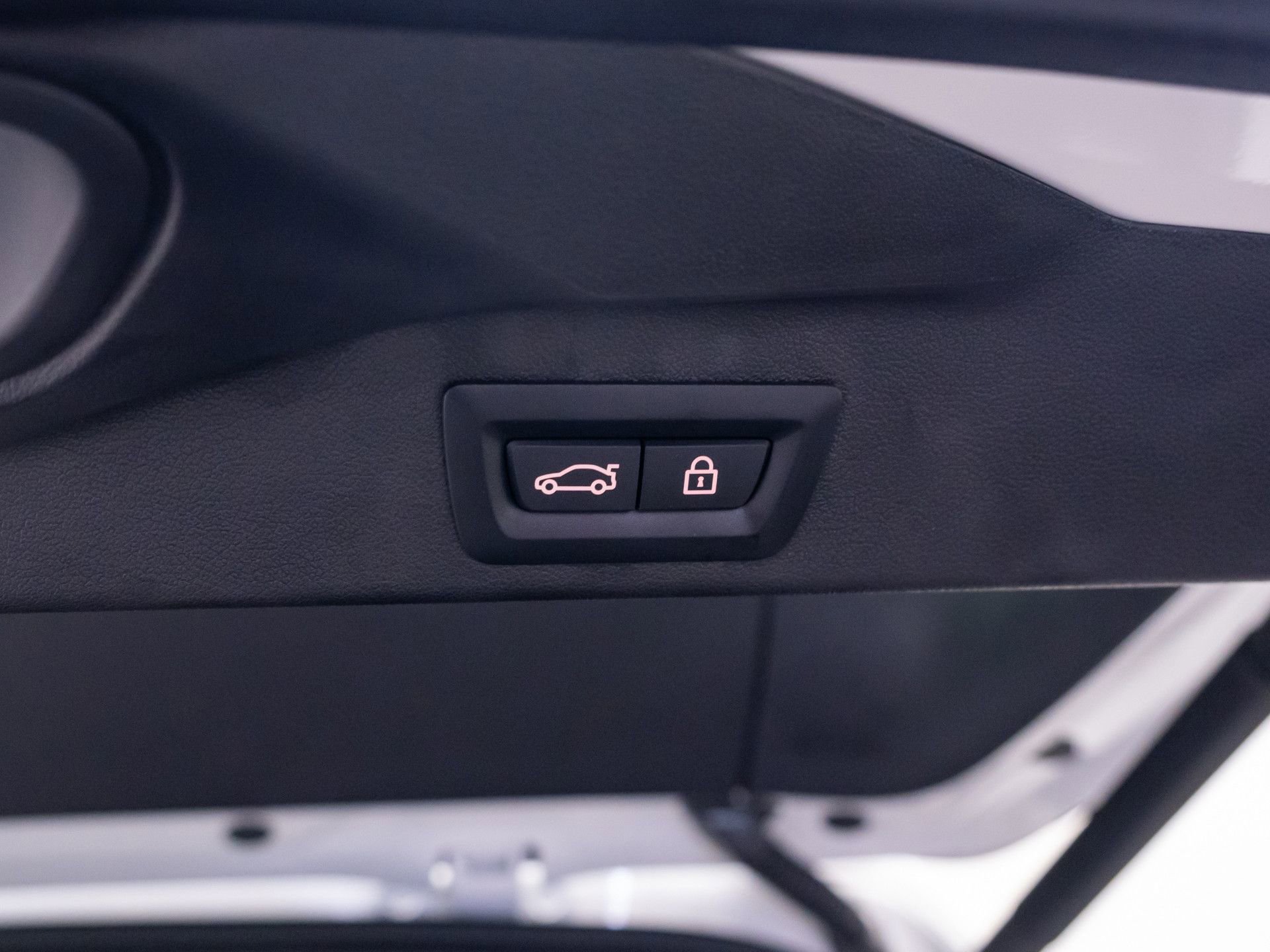 Certified 2023 BMW X5 M50i w/ Executive Package image 40