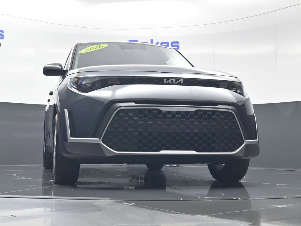 Certified 2025 Kia Soul LX w/ LX Technology Package image 36