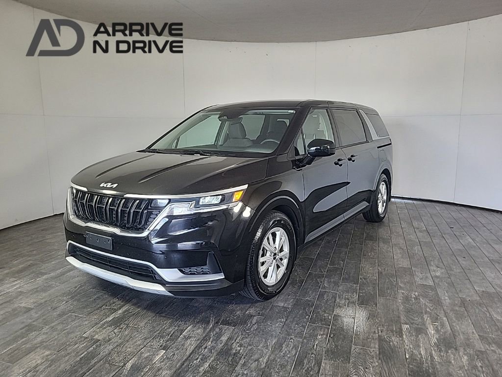 Used 2022 Kia Carnival LX image 1