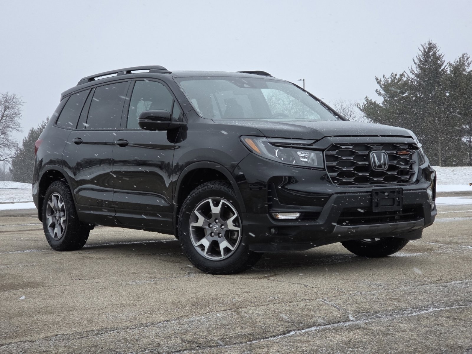 Certified 2023 Honda Passport TrailSport image 2