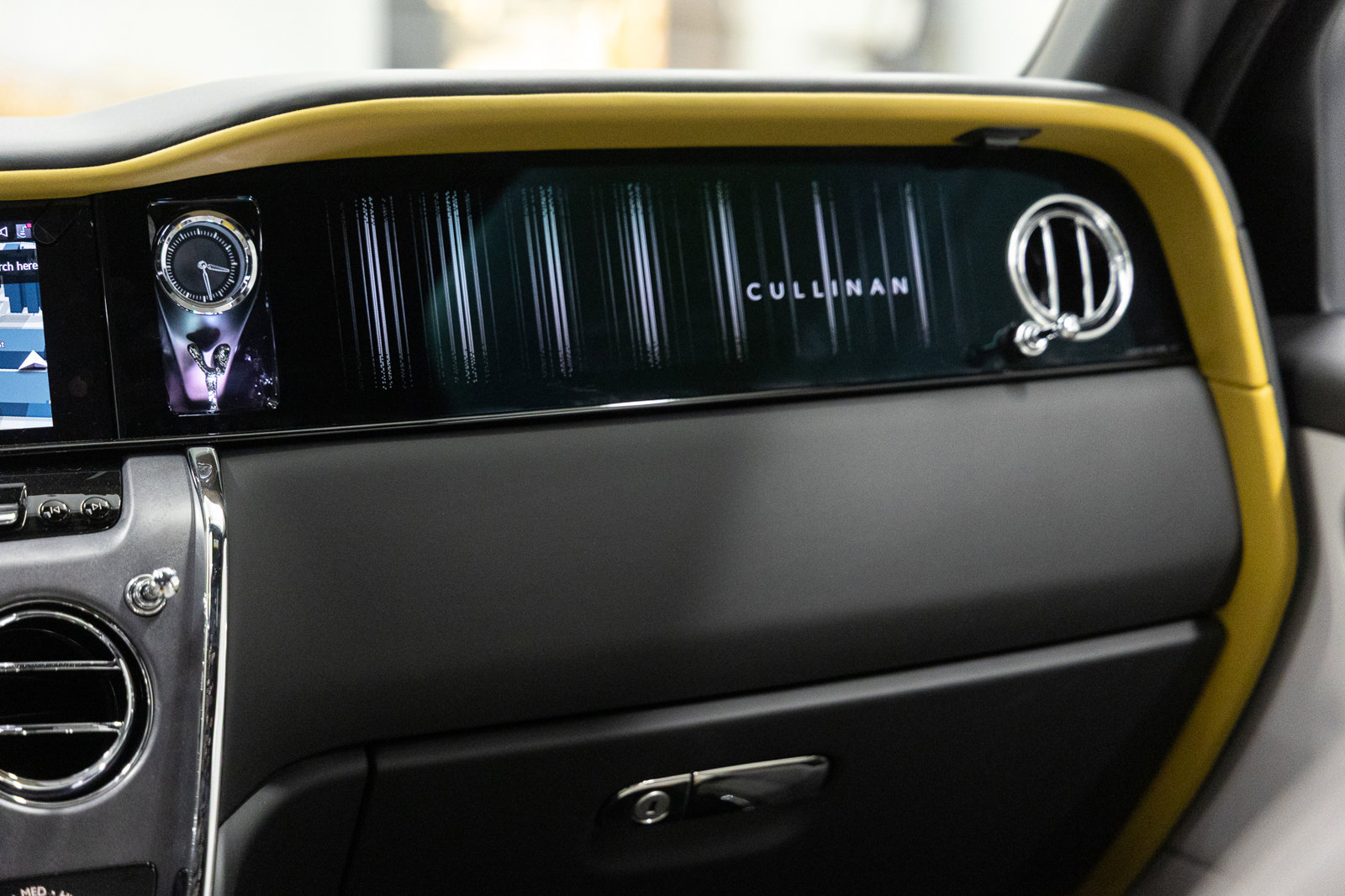 New 2026 Rolls-Royce Cullinan image 46