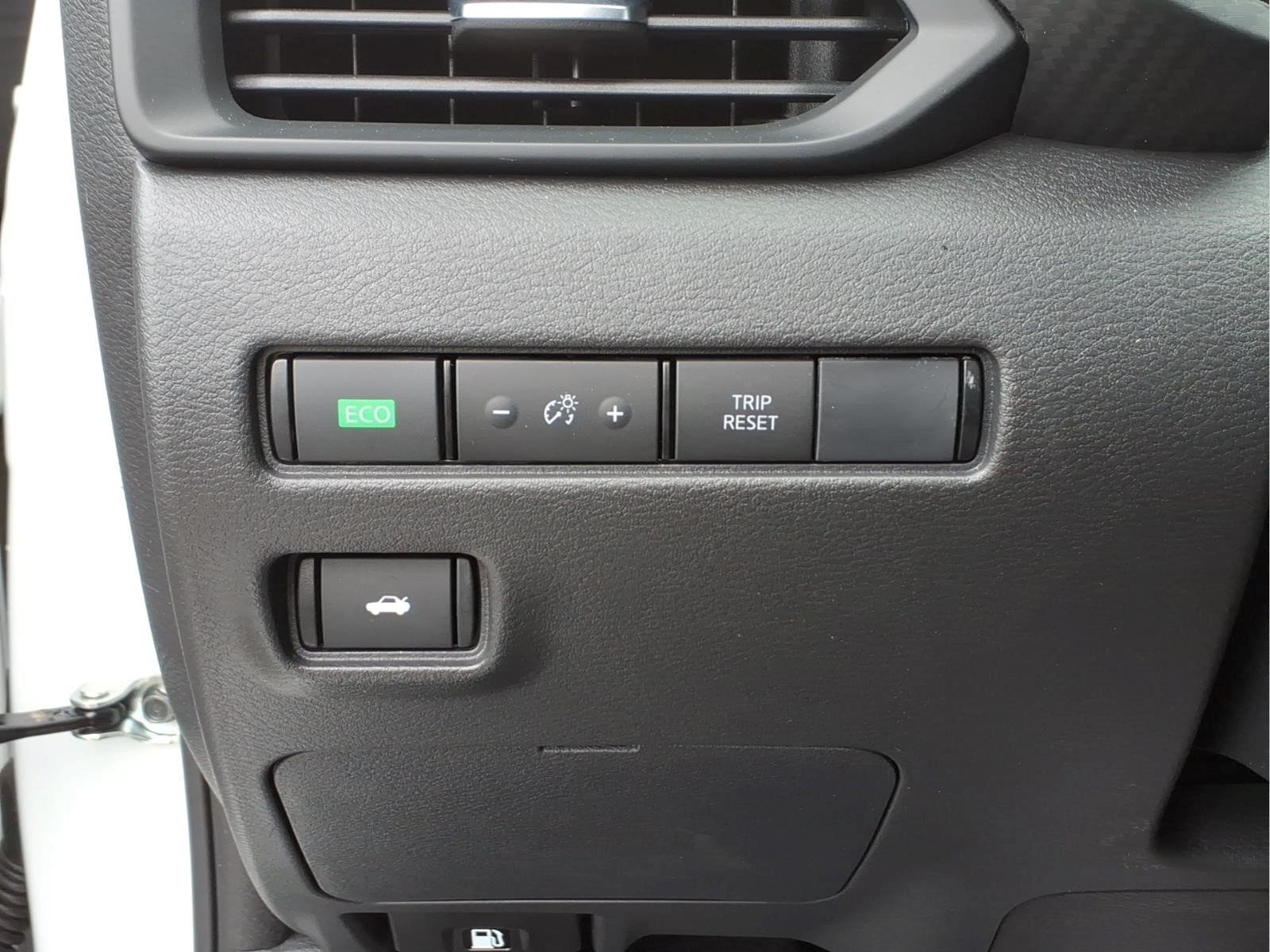 Certified 2025 Nissan Sentra S FWD image 21