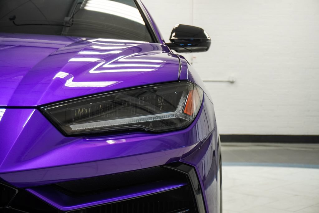 Used 2022 Lamborghini Urus AWD/4WD image 43