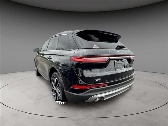 New 2024 Lincoln Corsair Reserve w/ Equipment Group 201A AWD/4WD image 8