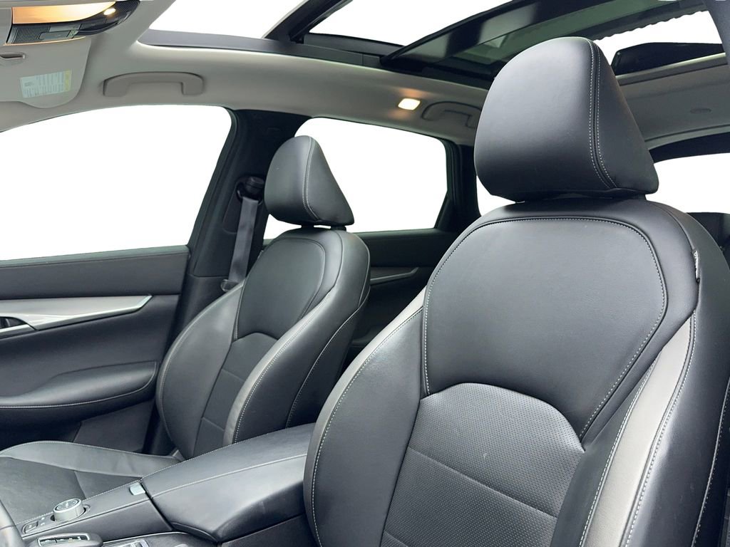 Used 2023 INFINITI QX50 Luxe image 28