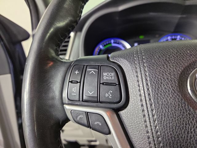 Used 2018 Toyota Highlander Limited Platinum AWD/4WD image 23