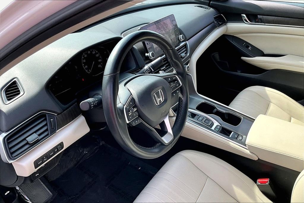 Used 2022 Honda Accord Touring image 14