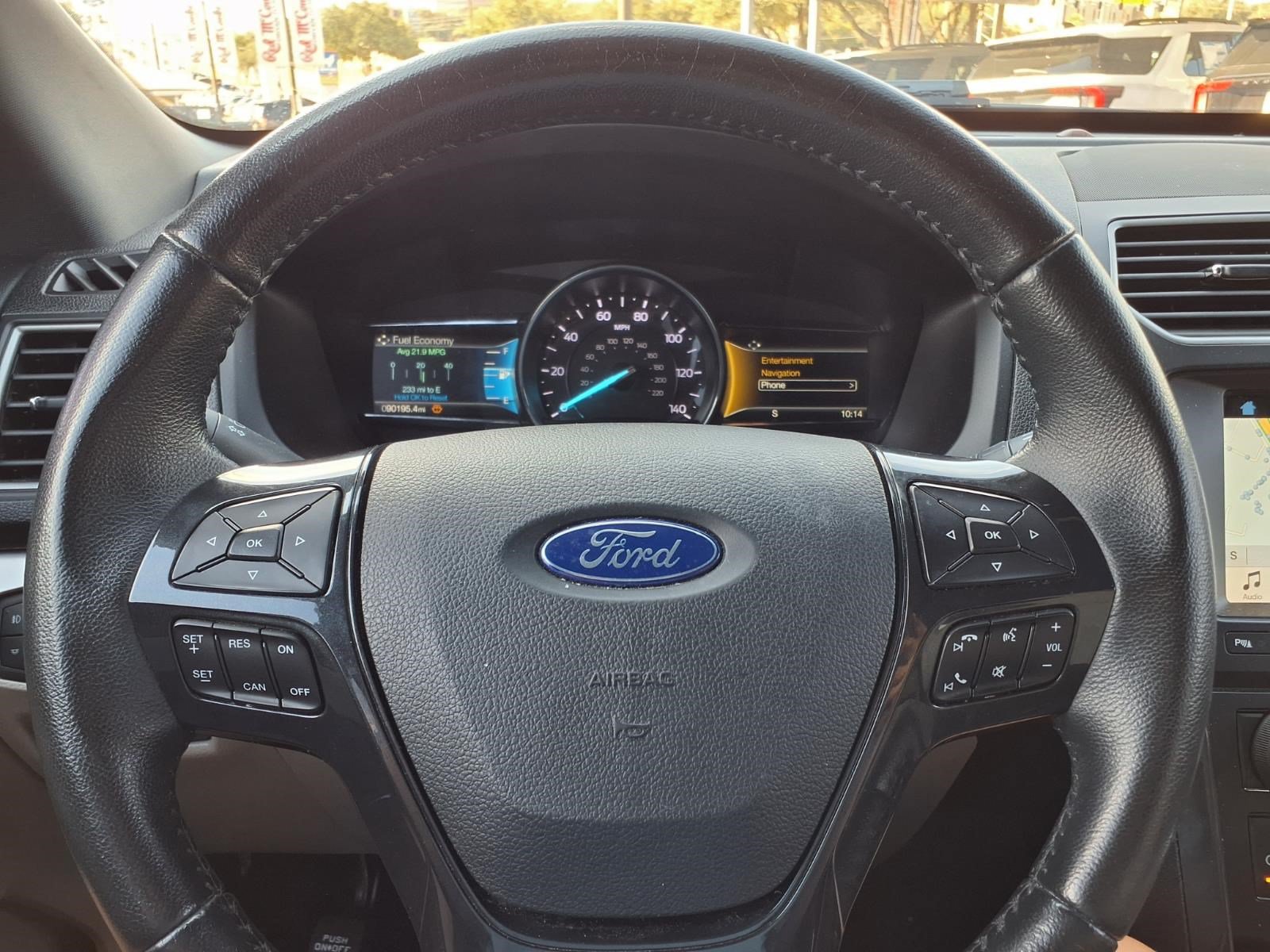 Used 2018 Ford Explorer XLT w/ Equipment Group 202A FWD image 25