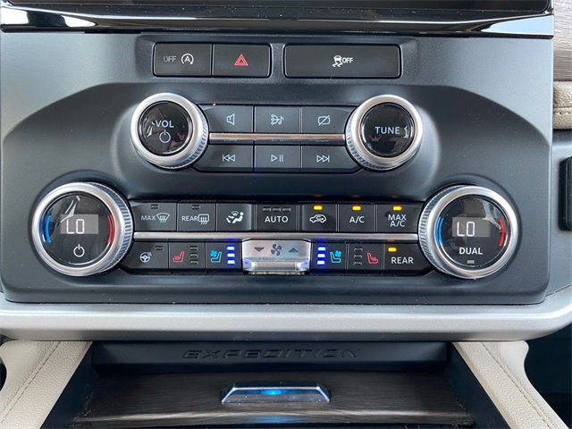 Used 2024 Ford Expedition Max Limited image 16
