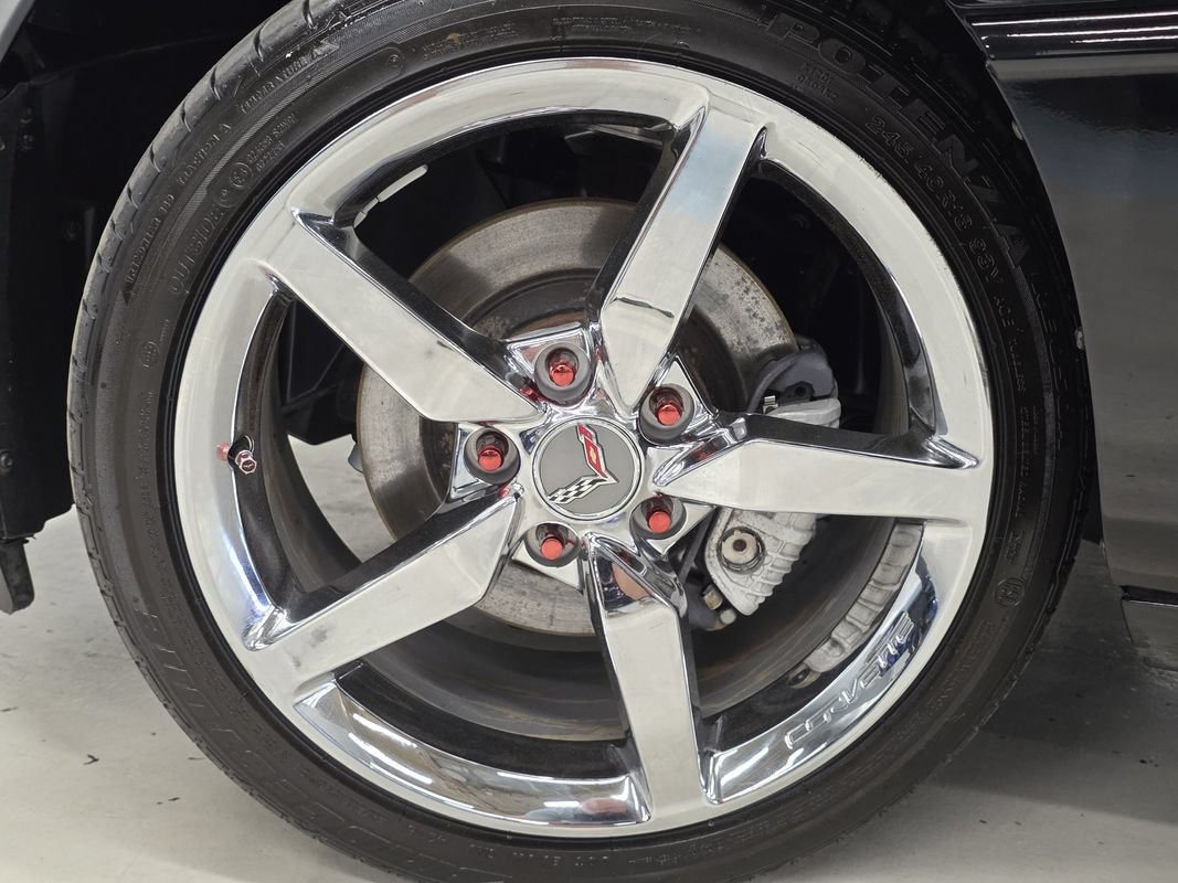 Used 1994 Chevrolet Corvette Coupe RWD image 40