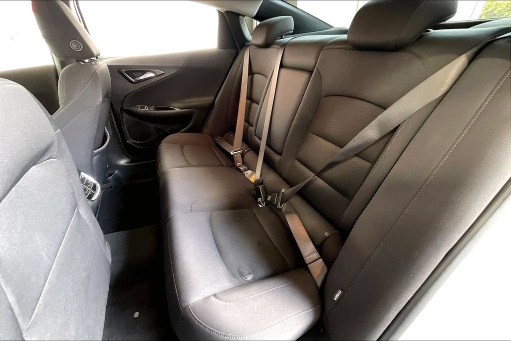 Used 2024 Chevrolet Malibu LT FWD image 14