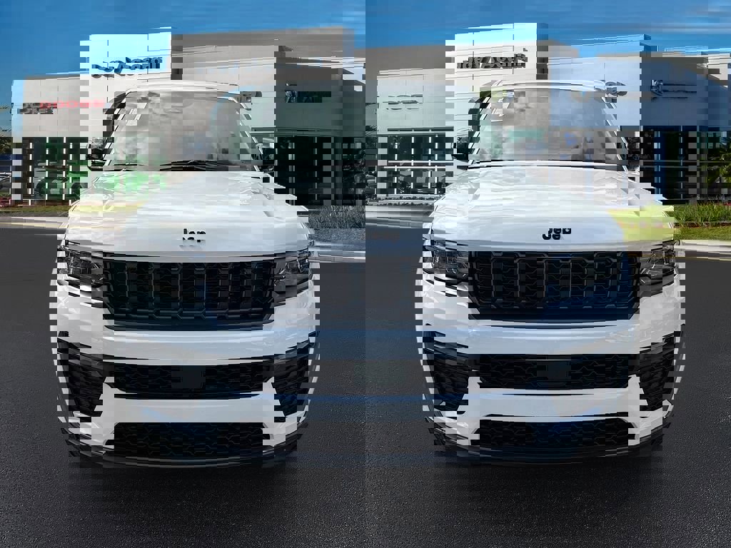 New 2026 Jeep Grand Cherokee Limited w/ Limited Altitude Package image 2