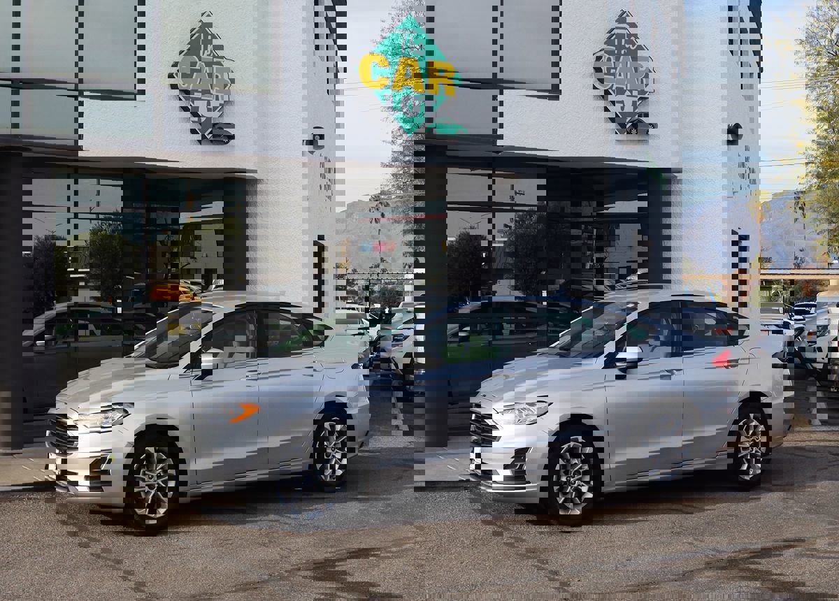 Used 2019 Ford Fusion SE image 7