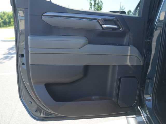 Used 2026 Chevrolet Silverado 1500 ZR2 w/ Dark Appearance Package AWD/4WD image 17