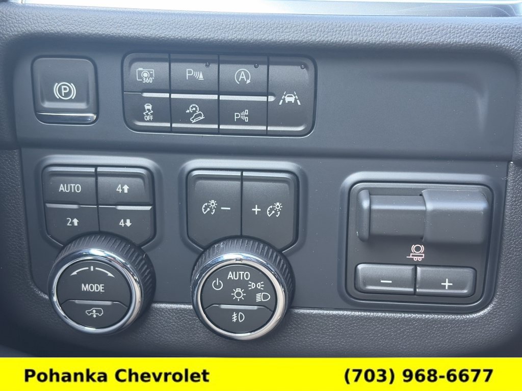 New 2026 Chevrolet Suburban High Country AWD/4WD image 14