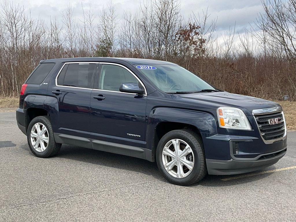 Used 2017 GMC Terrain SLE image 1
