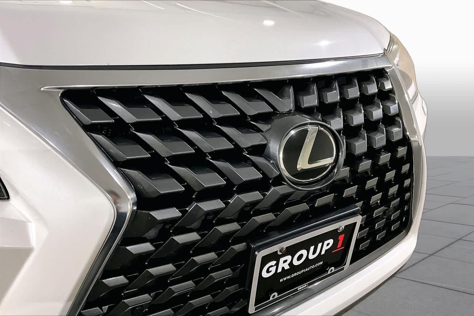 Used 2020 Lexus GX 460 Premium w/ Premium Package AWD/4WD image 31