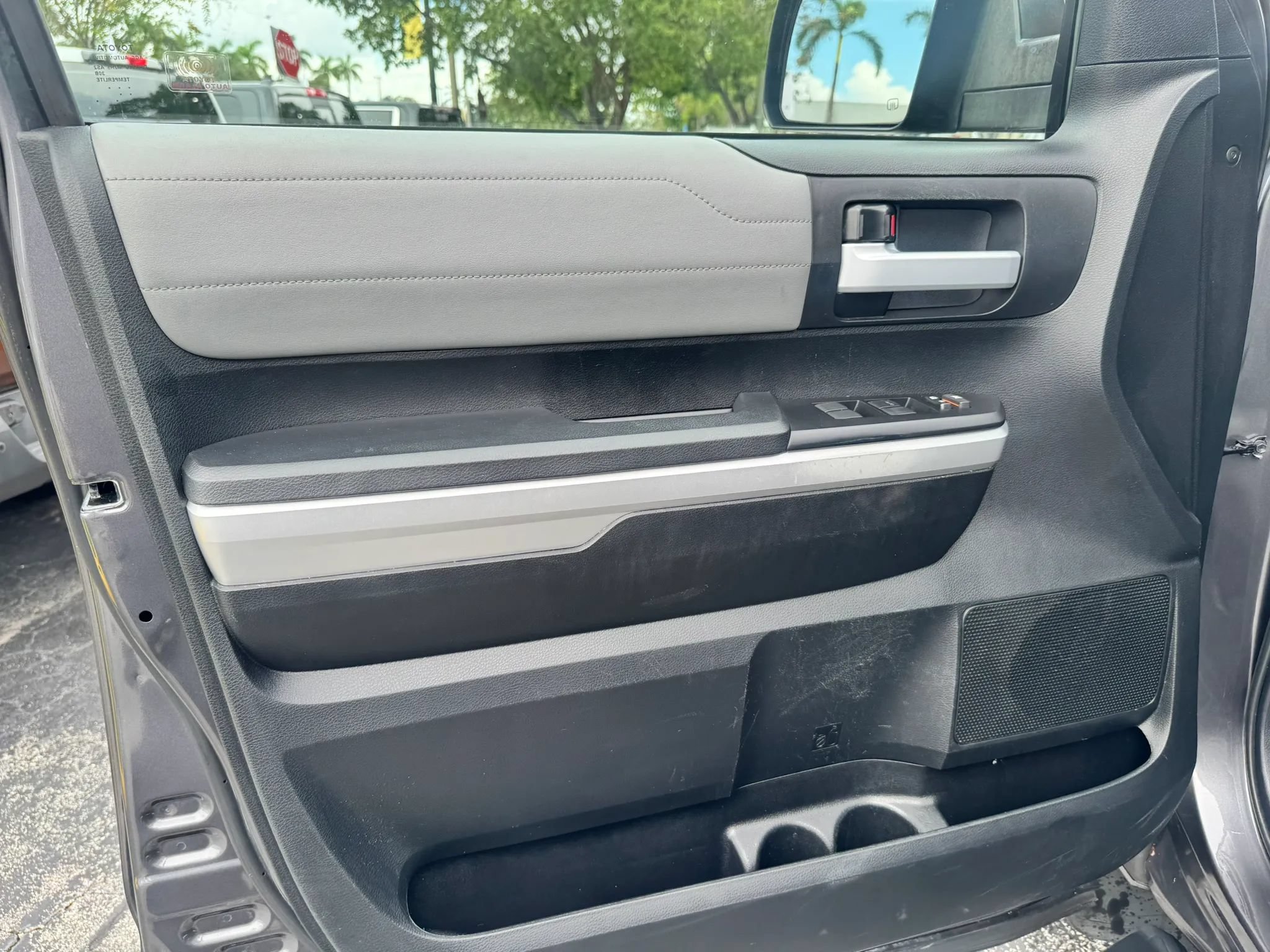 Used 2017 Toyota Tundra Limited w/ TRD Off Road Package RWD image 39