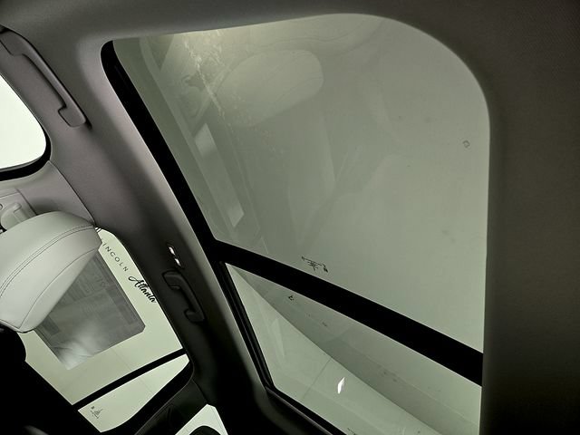 New 2026 Lincoln Aviator 2WD image 14